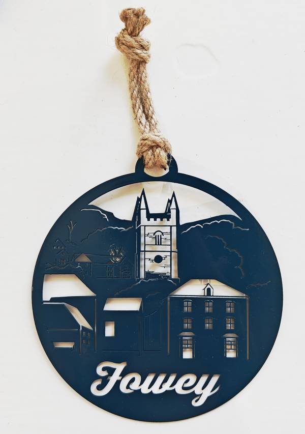 - a , metal Sculpture by Polygon Bear, measuring 13 x 13 cm (H x W) £18
